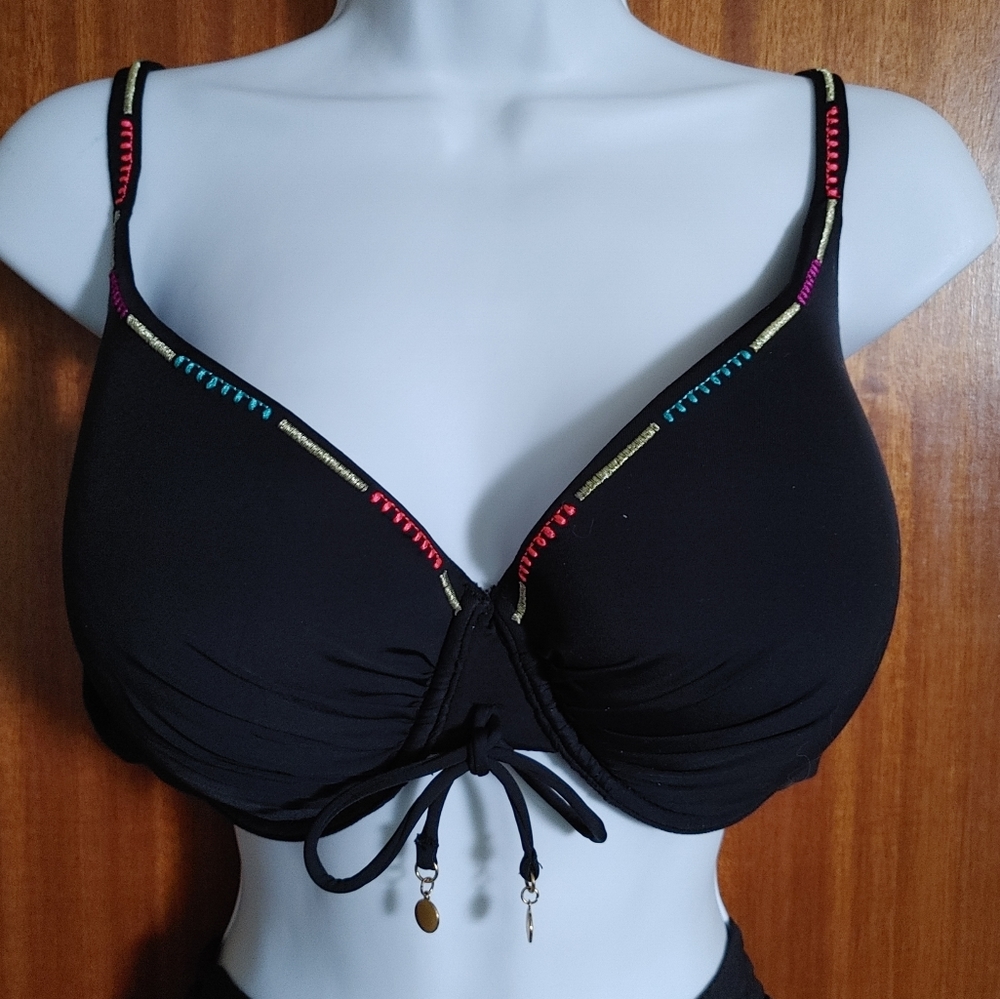 Bikini Top by La Vie en Rose - Picture 1 of 6